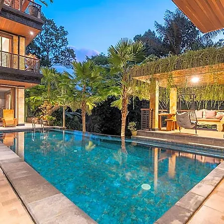 Maru Fortuna Villa By Moria